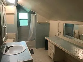 201 W Louise St — Photo 10