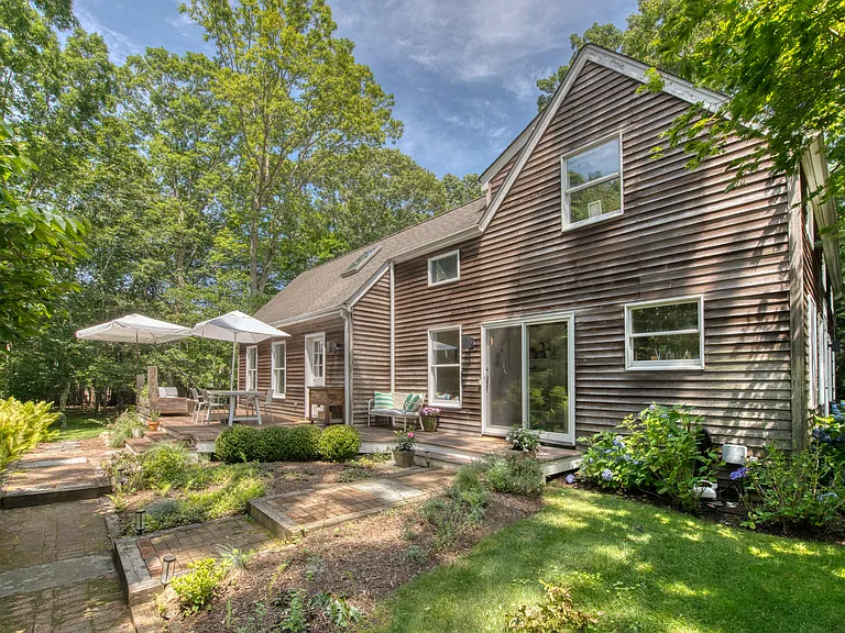 85 Woodbine Dr — Photo 13