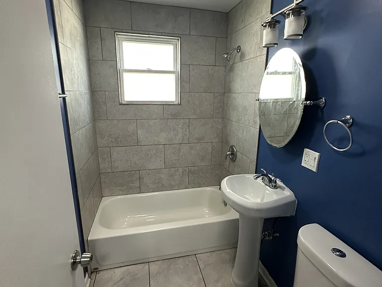 900 W Vermont St #1 — Photo 7