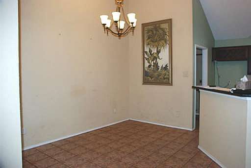 4th image of 1734 Crosshaven Dr