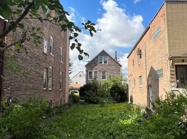 4530 S Francisco Ave, Chicago, IL 60632