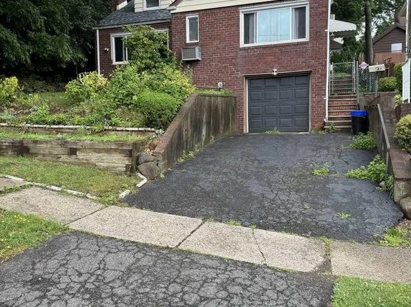 573 Morse Ave, Ridgefield, NJ 07657