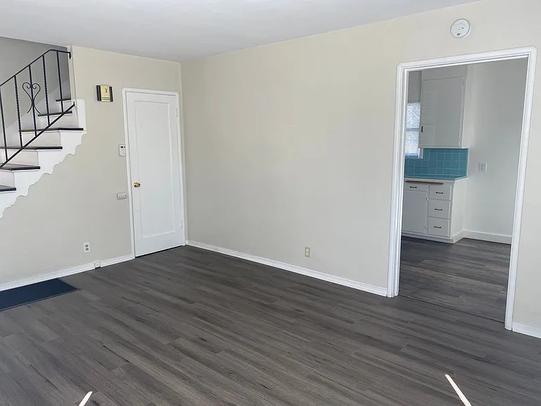 1537 Pearl Street — Photo 6