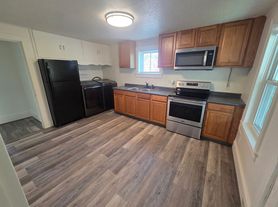 701 8th St, Saxton, PA