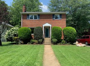 3816 Whispering Ln, Falls Church, VA 22041