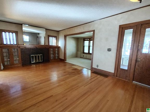 5th image of 3232 Jackson St