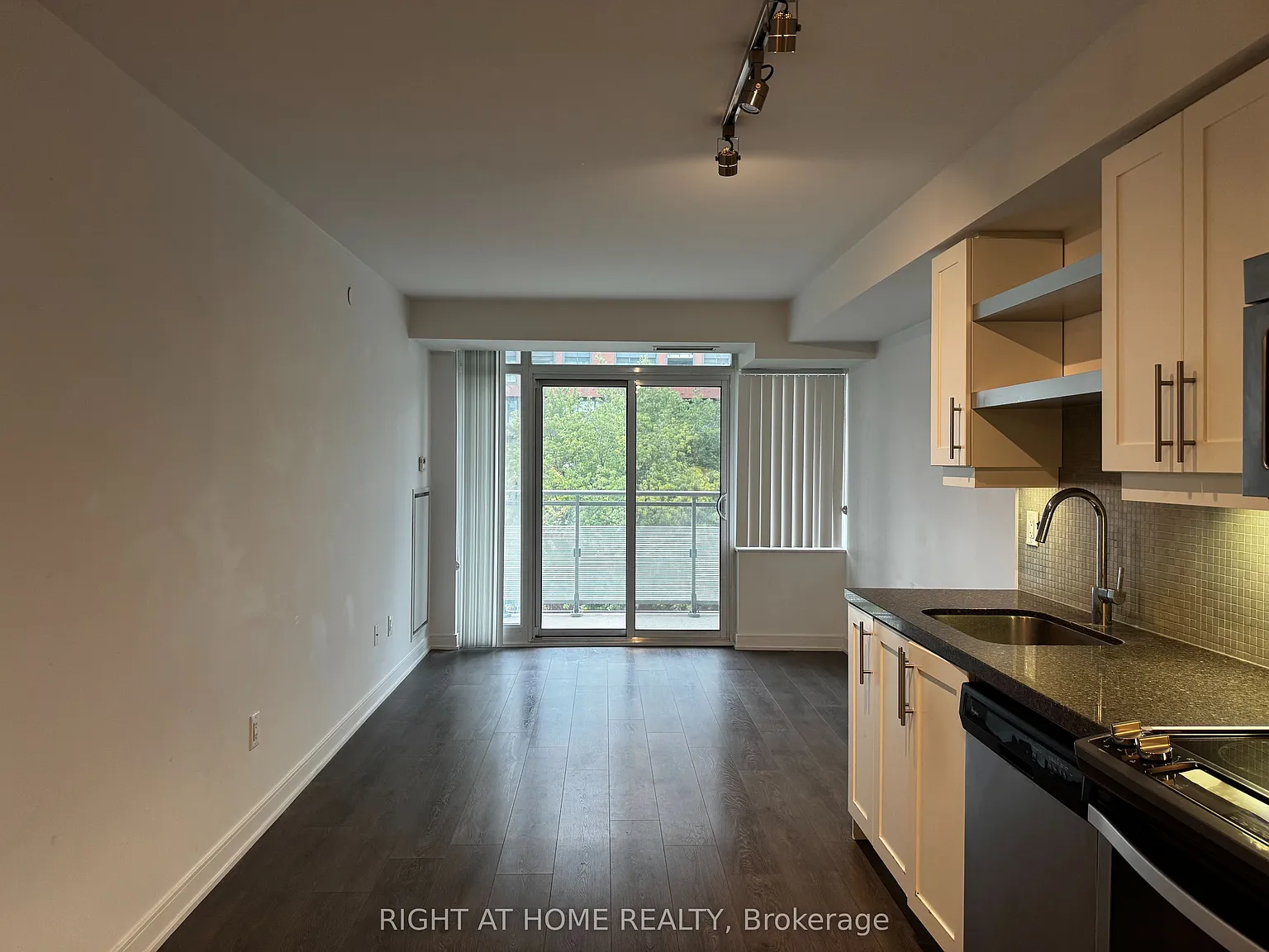 2 bed, $2,750 — Photo 4