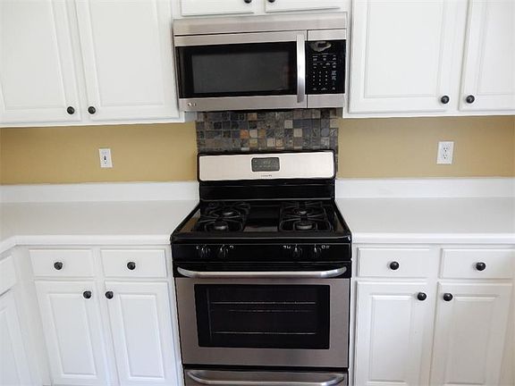 5th image of 525 Drifton Way
