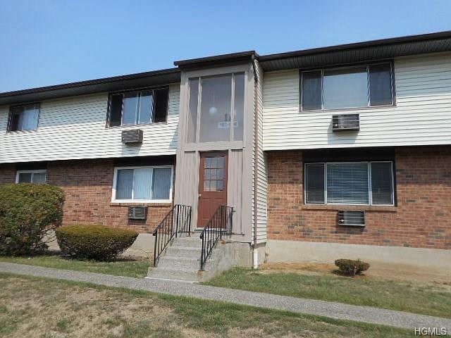 1st image of 1106 Parr Meadow Dr