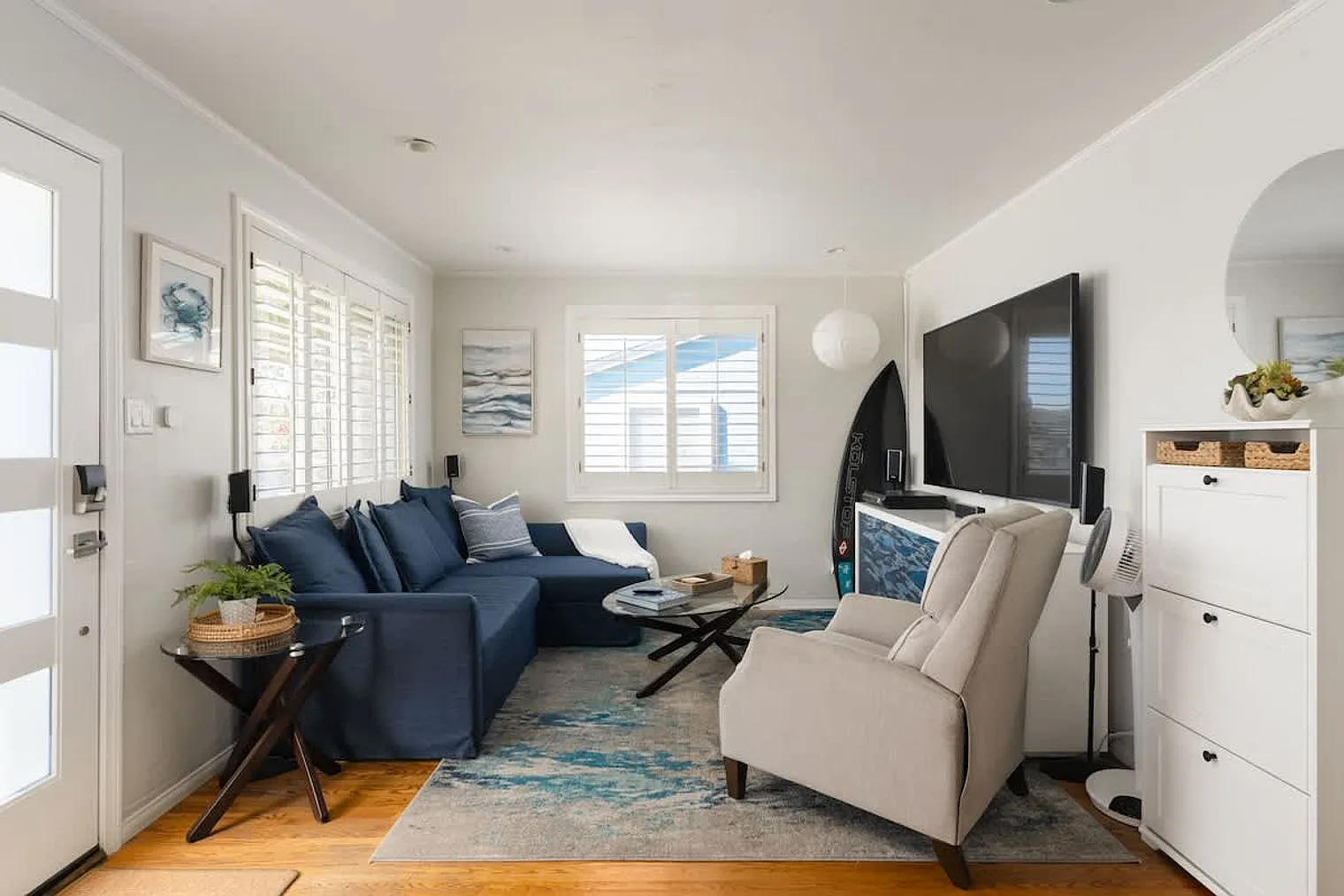 3 bed, 3.0 bath, $8,726 — Photo 1