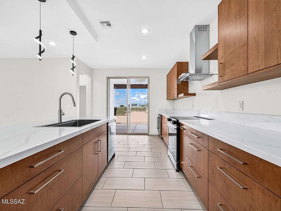 1st image of 142 Camino Mar