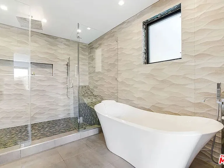 8401 Wyndham Rd — Photo 31