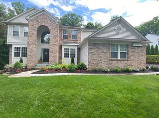 7525 Prairie View Dr, Indianapolis, IN