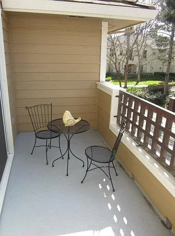 522 Mill River Ln — Photo 11