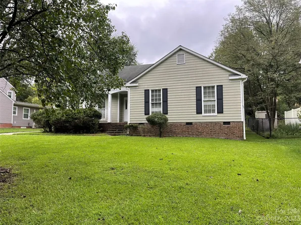 5317 Caradon Dr, Charlotte, NC 28227