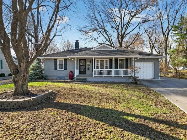 1005 NW Maple St, Lees Summit, MO 64063