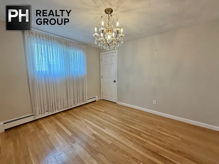 39-41 Townly Rd #1 — Photo 11