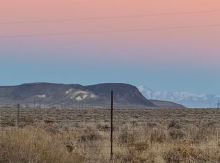 27 Simons Rd, Fernley, NV 89408