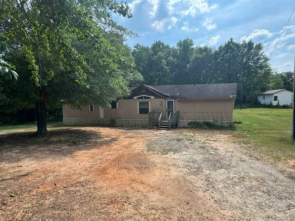 125 New Bedford Church Rd, Campobello, SC 29322