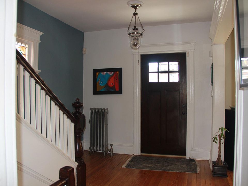 1st image of 81 Lindsley Ave