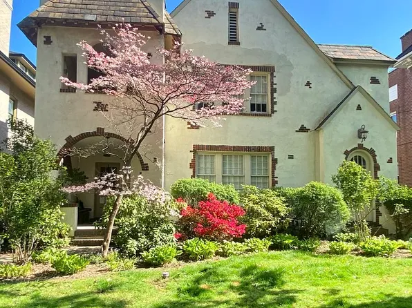 6915 Meade St, Pittsburgh, PA 15208