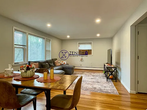 25 Woodland St Photo 1