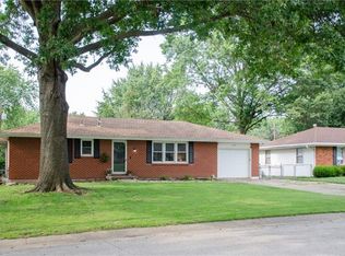 412 Stuart St, Liberty, MO 64068