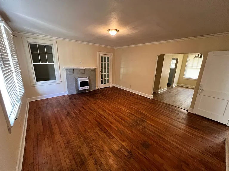 2201 Mississippi Ave — Photo 9