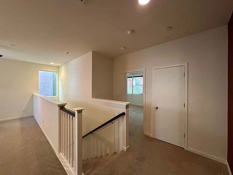 789 Carbon Ct — Photo 8