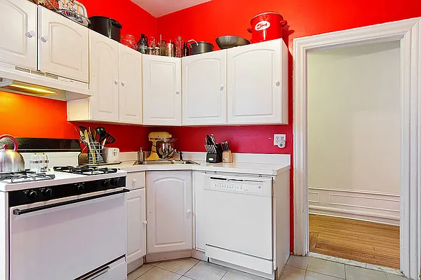 Sold by Brooklyn Real Inc | media 12