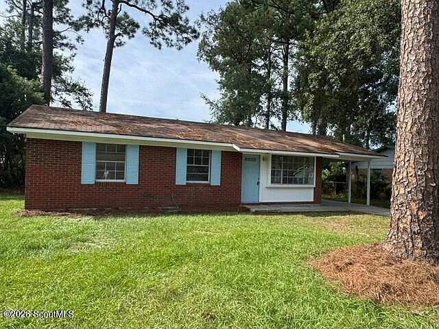 3 bed, 2.0 bath, 1014 sqft, $1,750 — Photo 3