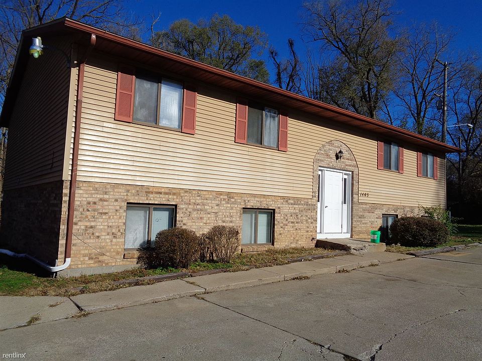 1403 Huntington Ave