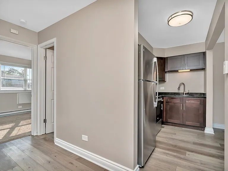 Iron Gate Apartments — Photo 23