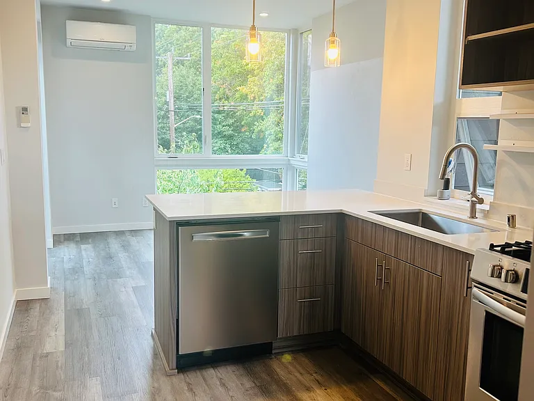 2523 S Washington St — Photo 23
