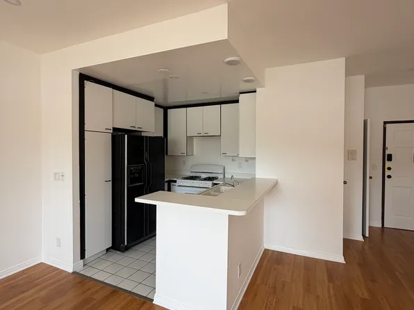 923 S Shenandoah St #4, Los Angeles, CA 90035