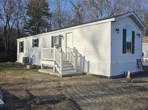 1540 Broadway Trailer 26, Raynham, MA 02767