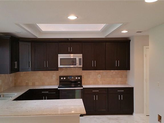 3rd image of 3325 Portside Ln