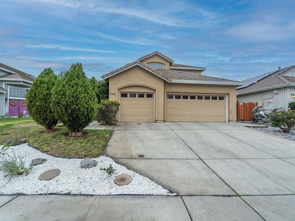 1st image of 1563 Egret Dr