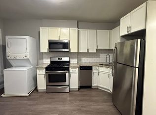 133 Eutaw St #1, Boston, MA 02128