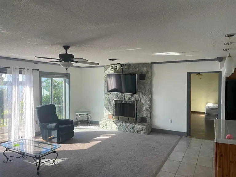1809 Arbuckle Creek Rd — Photo 8