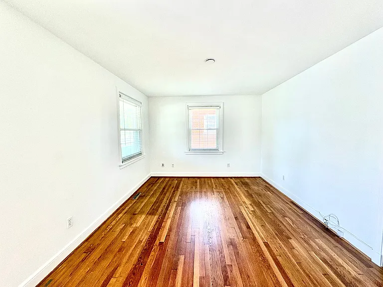 6308 Monument Ave — Photo 2