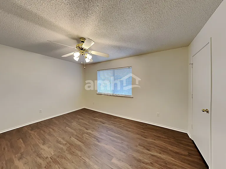 8551 Western Meadows Dr — Photo 14