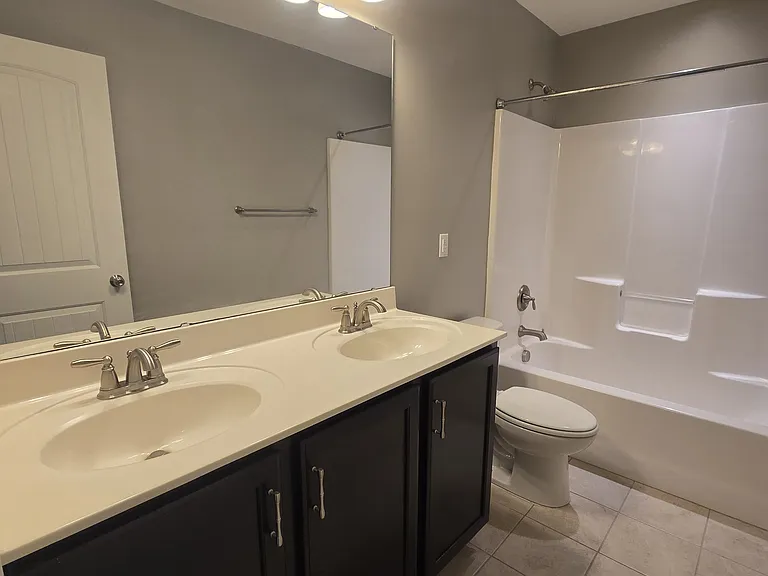 3917 Valley Side Ct — Photo 27