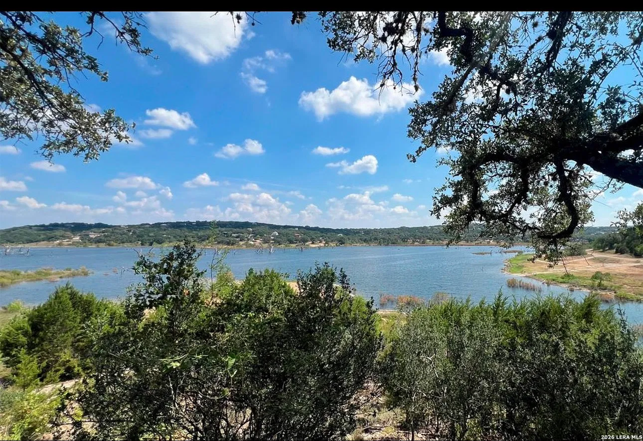 4 bed, 2529 sqft, $3,500 — Photo 4
