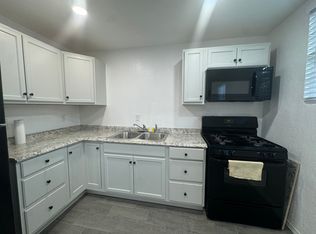 170 Riverside Dr #170, El Paso, TX 79915