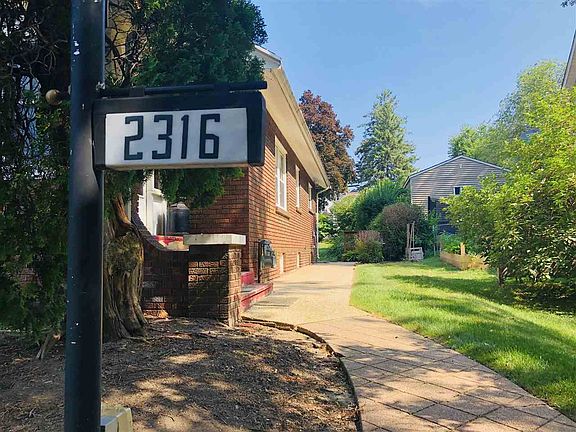 2nd image of 2316 16th Ave
