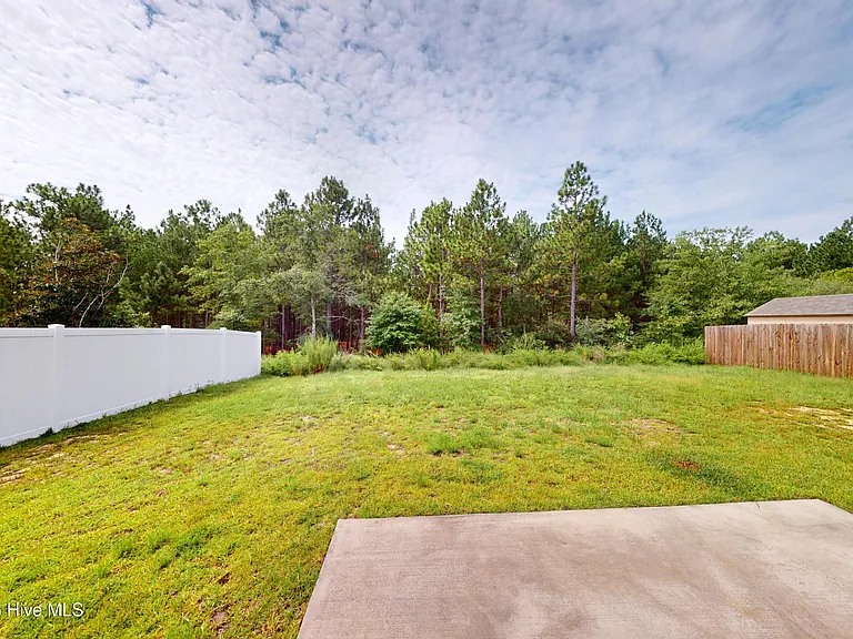 154 Caulfield Rd — Photo 25