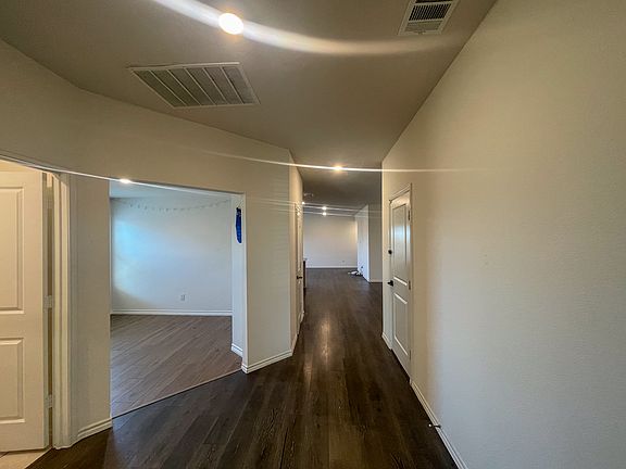 5th image of 4357 Pyramid Dr