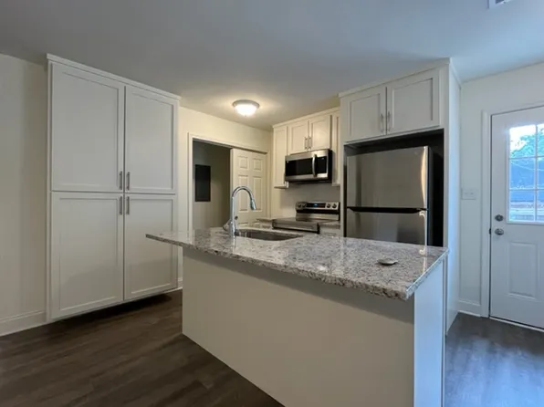 549 Wonder Ln, Birmingham, AL 35210
