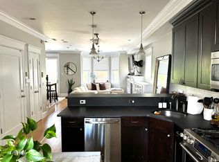 521 E 6th St, Boston, MA 02127